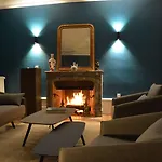 Les Demeures De Valette Bed & Breakfast 4*