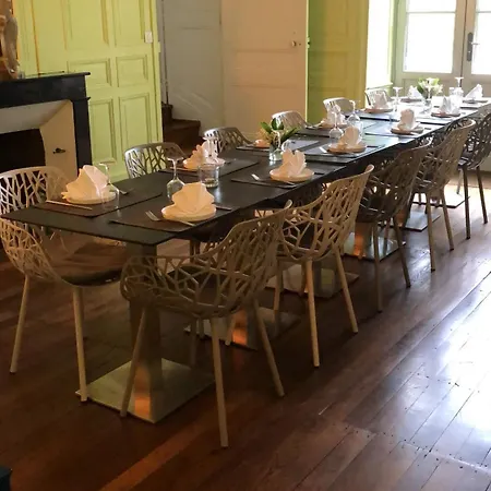 Les Demeures De Valette Bed & Breakfast *