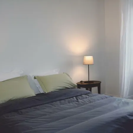 Les Demeures De Valette Bed & Breakfast