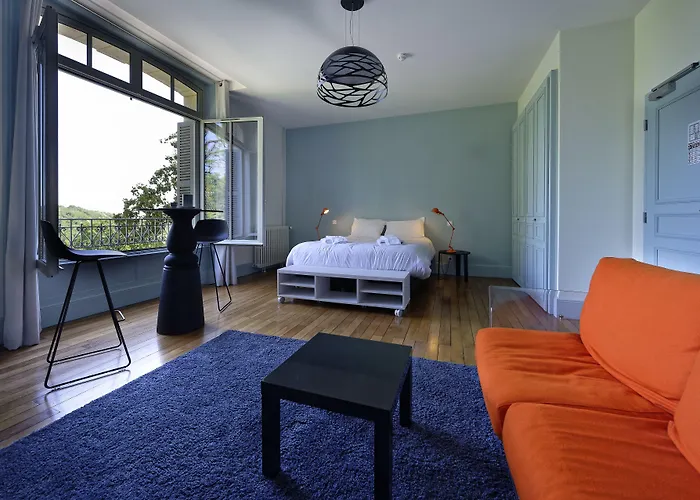 فندق مبيت وإفطار Les Demeures De Valette Azay-le-Brule